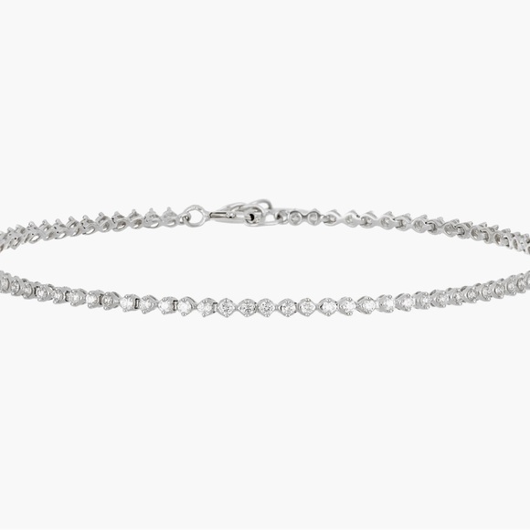 Bony Levy (Nordstrom) Jewelry - 18kt diamond Nordstrom Bony Levy tennis bracelet